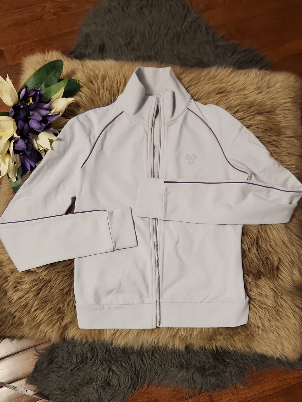 Aritzia TNA Lavender Zip-Front Butter Soft Activewear Jacket with Piping
